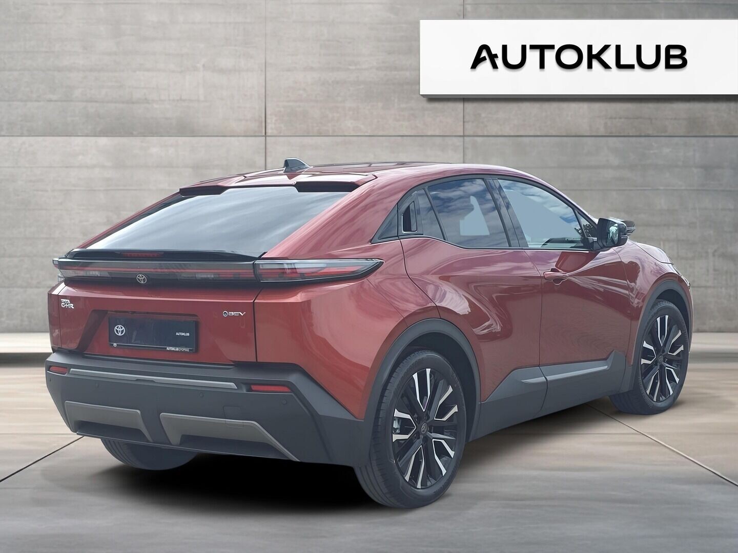 Toyota C-HR+